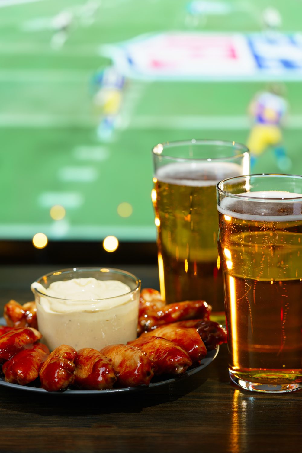 Wings and beer at The LOCKEROOM